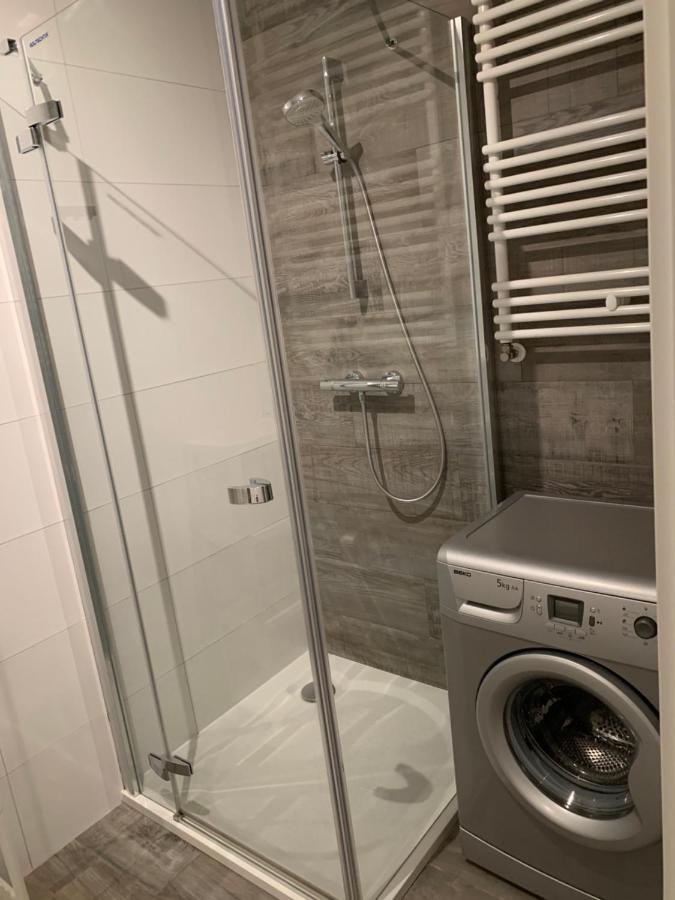 Apartament Admiralski Kołobrzeg Esterno foto